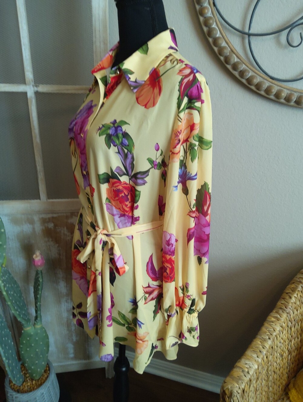 IMAN Yellow Floral Button-Down Shirt with Tie Waist - Picture 8 of 10